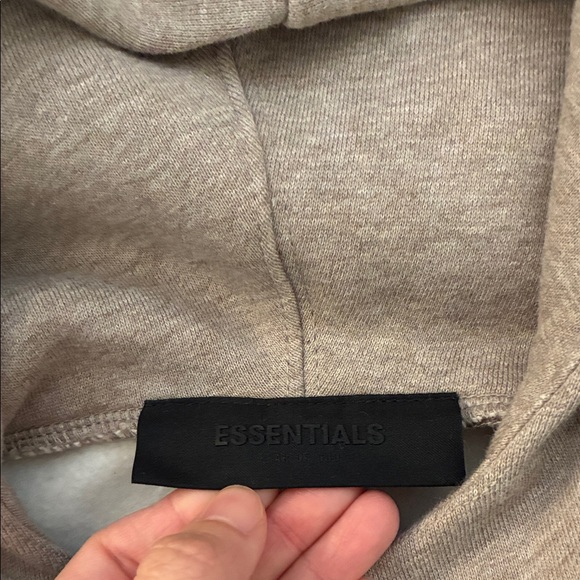 Essentials hoodie - Picture 2 of 4